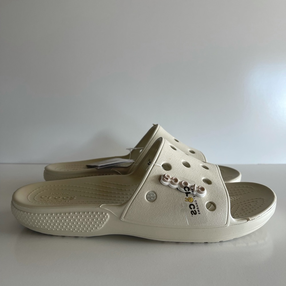 Crocs/classic crocs slide/ beige / woman’s 10 / men’s 8